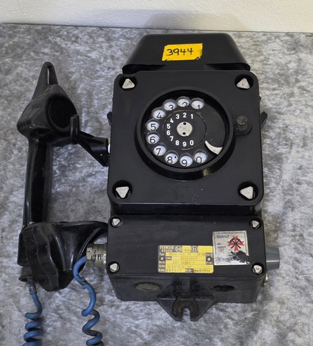 Antikes bunkertelefon - antikes,