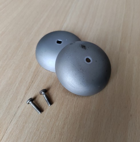 Zwei weckerschalen aus - zwei,