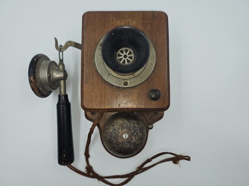 Altes telefon wand - telefon, deko