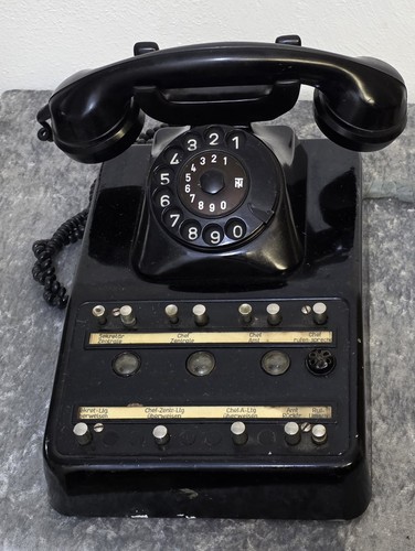 Antikes wählscheiben telefon - antikes, wählscheiben-telefon