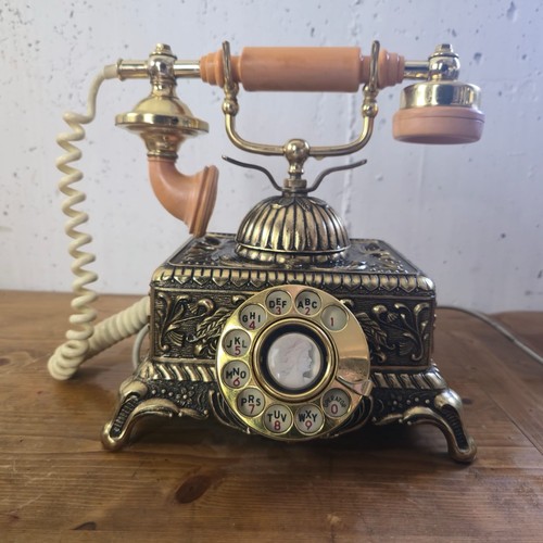 Vintage retro telefon - vintage, antik