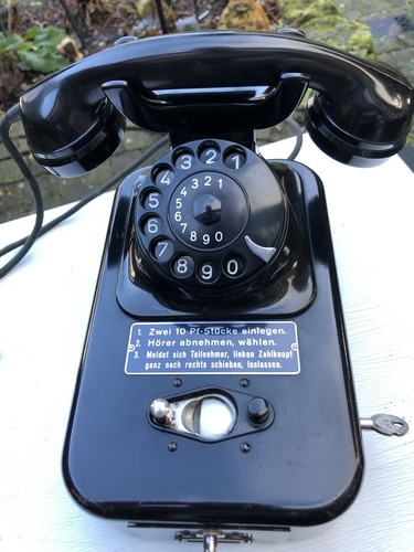 Altes telefon münztelefon - telefon,