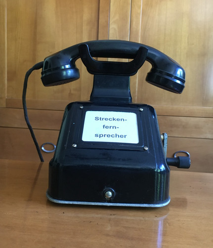 Telefon 33 - telefon, ob